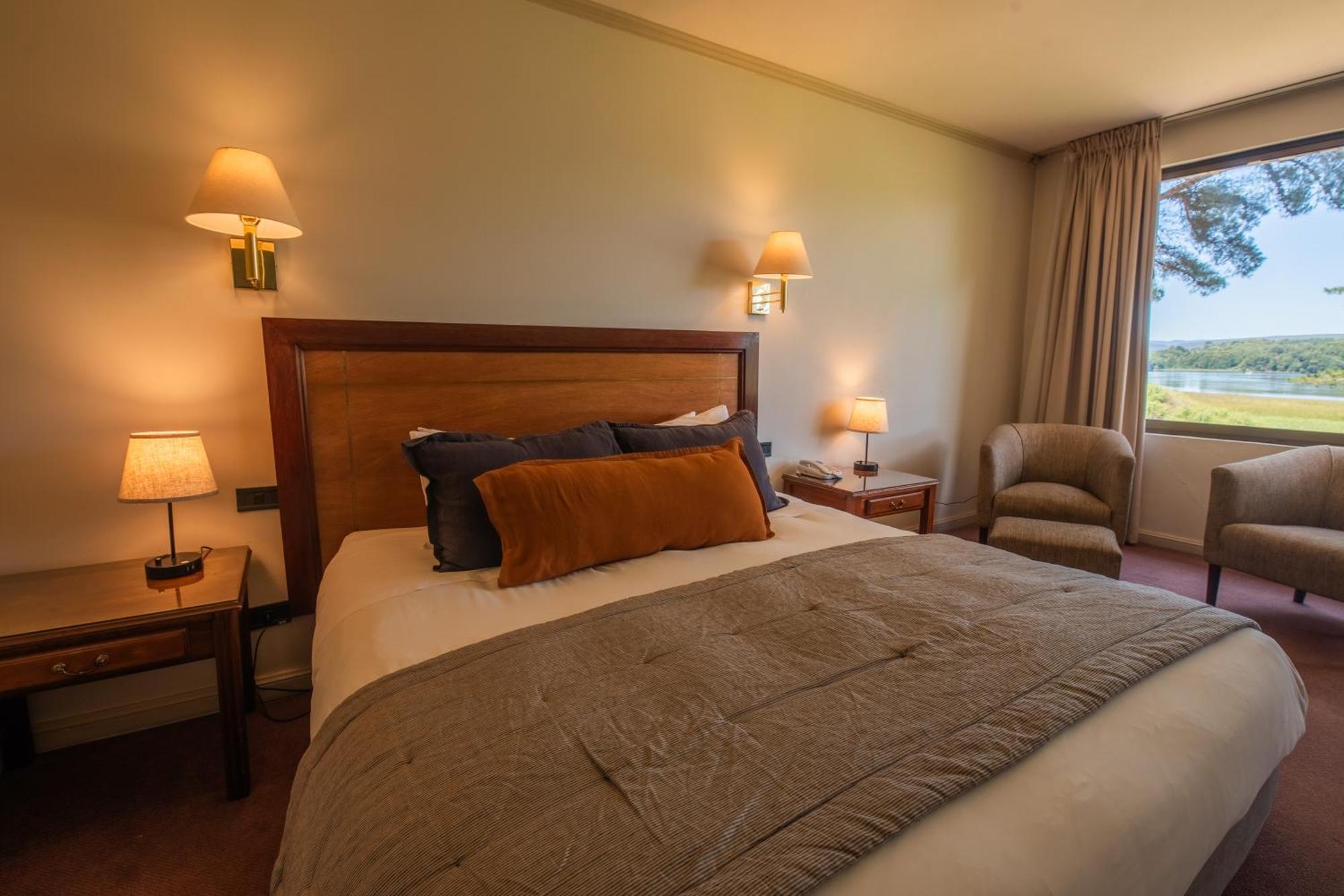 Hotel Puerta Del Sur Valdivia Buitenkant foto